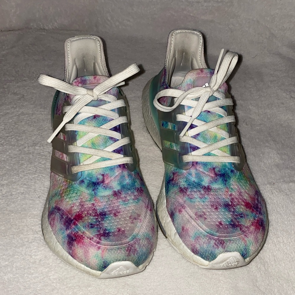 Adidas UltraBoost 21